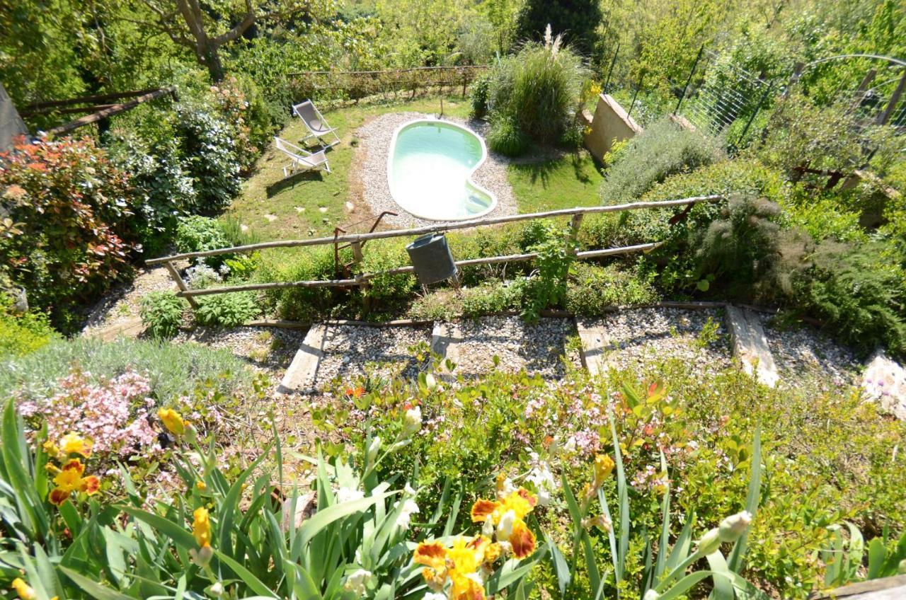 Al Colle Di Lari Villa Exteriör bild