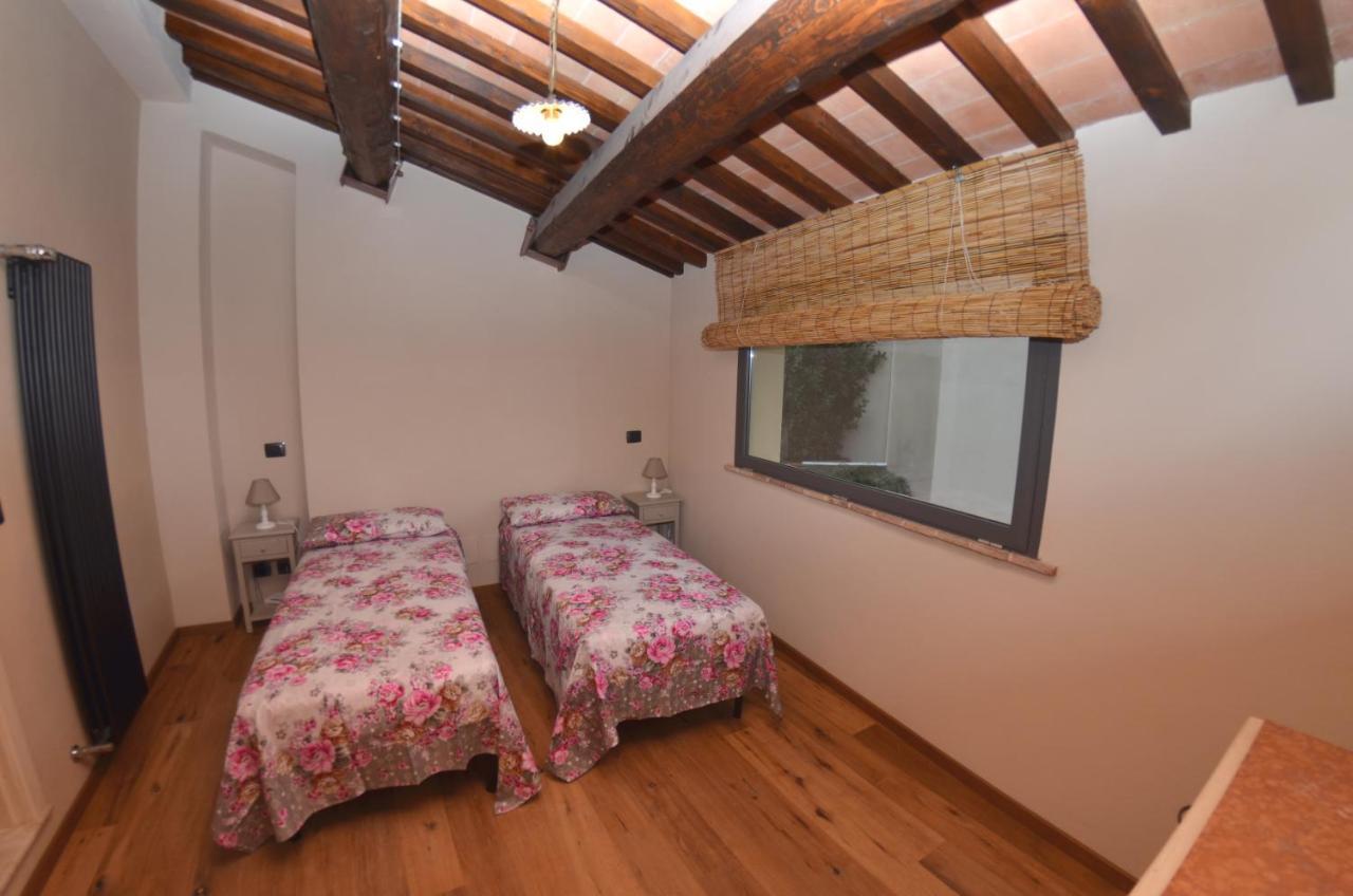 Al Colle Di Lari Villa Exteriör bild