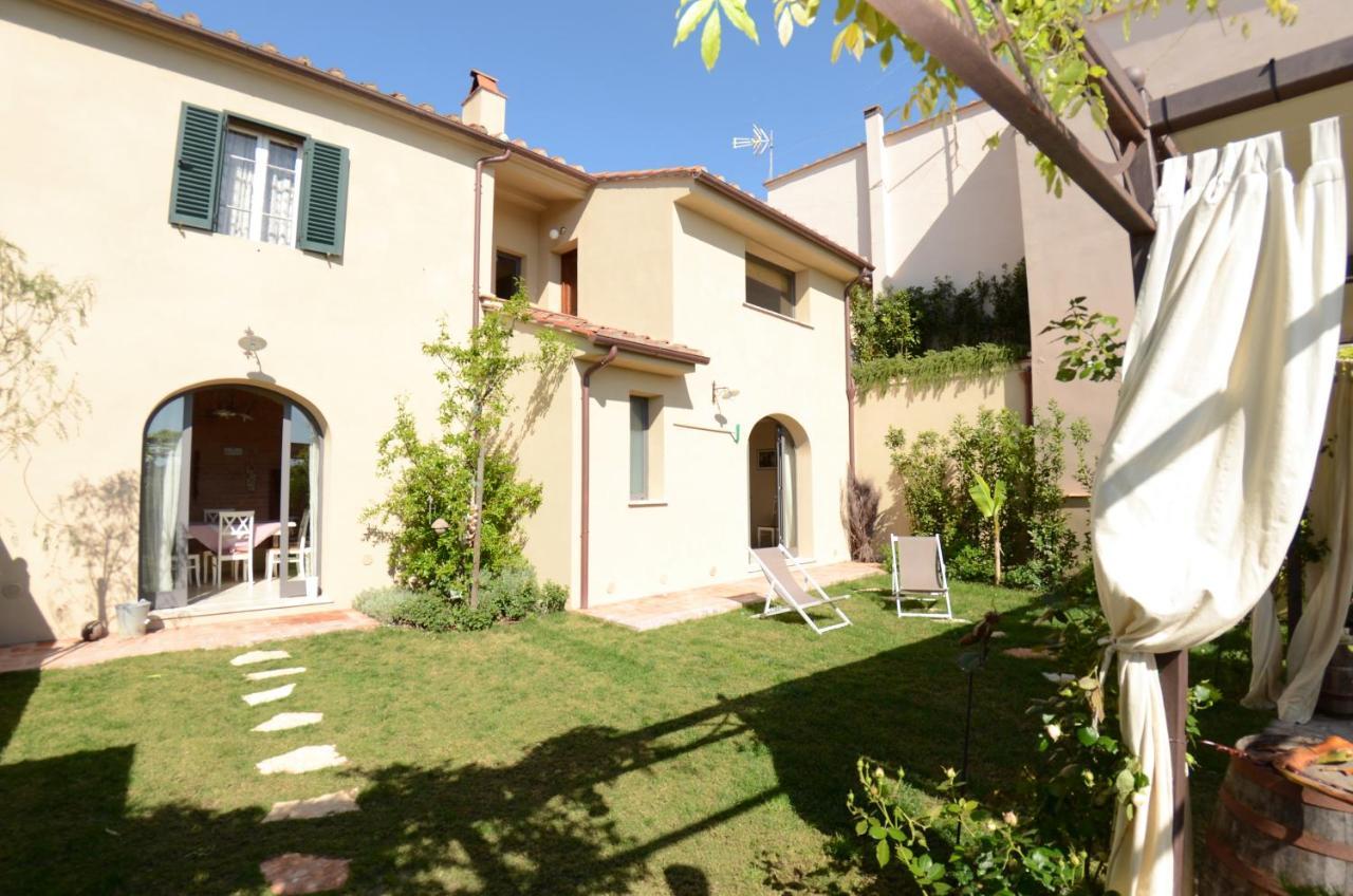 Al Colle Di Lari Villa Exteriör bild