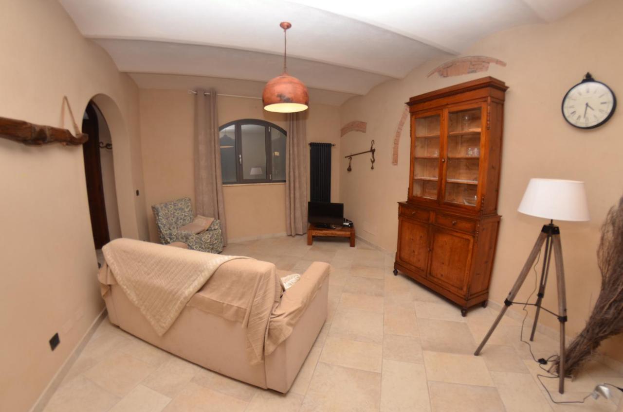 Al Colle Di Lari Villa Exteriör bild