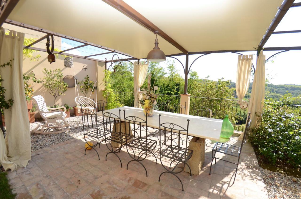 Al Colle Di Lari Villa Exteriör bild